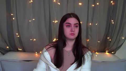 Snapshot of christinamilton chatting on November 2025 07:13:01 PM Christina online show from November 2025 07:13:01 PM