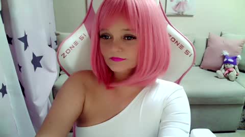 Snapshot of christirose chatting on December 2024 02:31:02 PM Christi online show from December 2024 02:31:02 PM