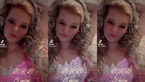 Snapshot of christirose chatting on February 2025 06:44:01 PM Christi online show from February 2025 06:44:01 PM