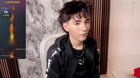 Snapshot of christopher_robin4 chatting on May 2026 07:55:02 PM Chris online show from May 2026 07:55:02 PM