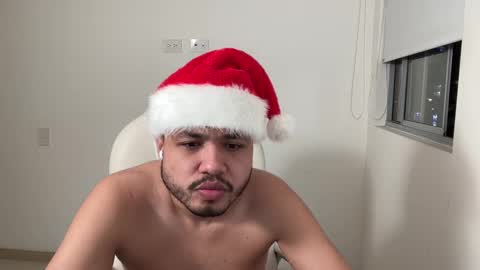 Snapshot of christopherdav chatting on December 2024 01:49:01 AM Chris online show from December 2024 01:49:01 AM