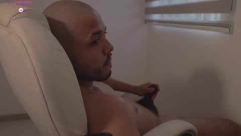 Snapshot of christopherdav chatting on January 2025 10:44:02 PM Chris online show from January 2025 10:44:02 PM