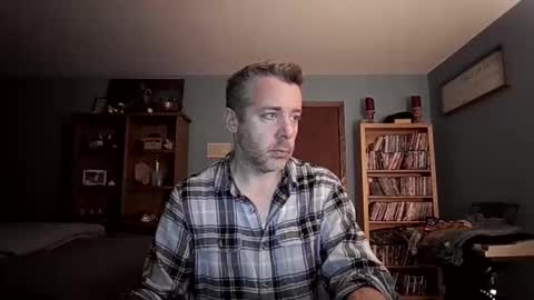 chrisw8121 online show from March 2026 04:51:02 AM