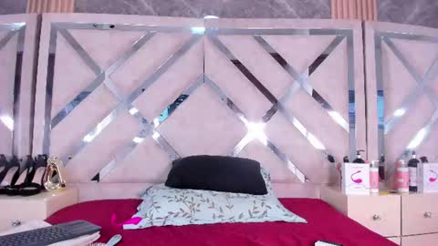 chrystal_davids online show from July 2026 12:40:01 PM