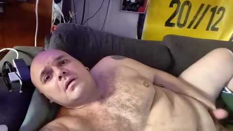 Snapshot of chubbyissy chatting on October 2025 01:09:02 PM Chubbydutch man online show from October 2025 01:09:02 PM