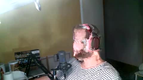 Snapshot of chubbyjard chatting on January 2025 04:45:01 PM ChubbyJard online show from January 2025 04:45:01 PM