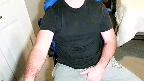 Snapshot of chuck0781 chatting on October 2025 06:52:01 PM chuck online show from October 2025 06:52:01 PM