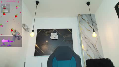 ...   ... online show from October 2025 05:11:02 AM