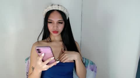 Snapshot of cici_02 chatting on April 2026 01:10:02 AM call me Cici online show from April 2026 01:10:02 AM