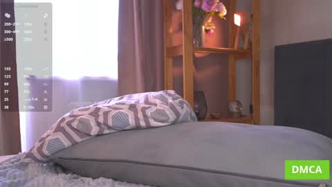   L  online show from September 2025 07:21:02 AM