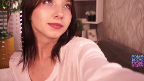   L  online show from September 2025 09:09:02 PM