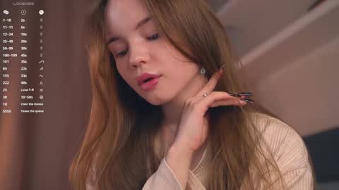   L  online show from October 2025 04:12:01 AM