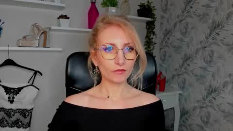 Cinderella online show from March 2026 06:28:01 AM