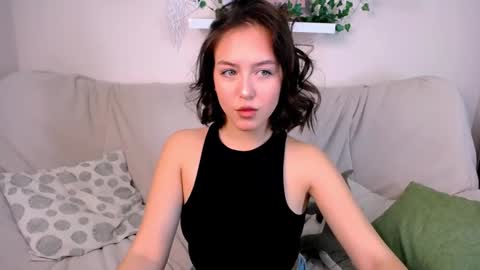 Cindy online show from October 2025 04:33:02 AM