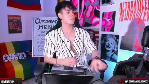 David     Independent Model online show from December 2024 04:03:02 AM