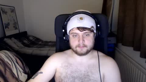 Snapshot of cinnamonbunzsz chatting on December 2024 04:39:01 PM cinnamon online show from December 2024 04:39:01 PM