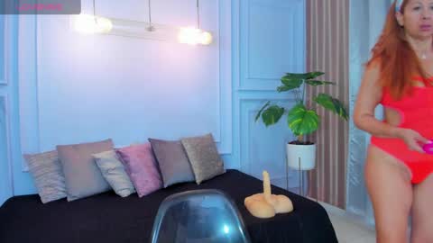  CINTIA  online show from April 2026 11:43:01 AM