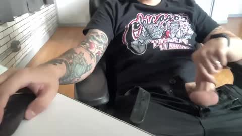 circleofsix online show from September 2025 05:26:02 PM