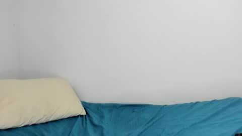 Snapshot of cirosky_elchicopolla chatting on March 2026 04:02:02 AM cirosky_elchicopolla online show from March 2026 04:02:02 AM