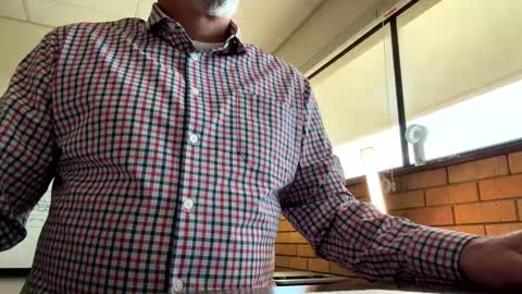 Cjd32 online show from September 2025 04:23:01 PM