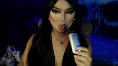 QUEEN CESS online show from November 2025 03:34:01 PM