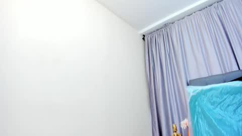 claire aristizabal online show from December 2024 06:42:01 PM