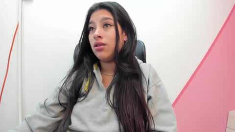 claire aristizabal online show from February 2025 03:54:01 AM