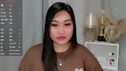 CLAIRE online show from April 2026 05:43:02 AM