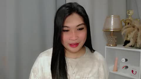 Snapshot of claire_wntr chatting on May 2026 10:00:01 AM CLAIRE online show from May 2026 10:00:01 AM