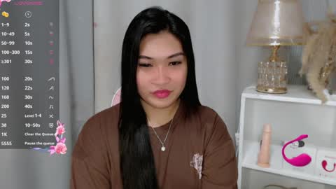 Snapshot of claire_wntr chatting on June 2026 05:01:02 AM CLAIRE online show from June 2026 05:01:02 AM
