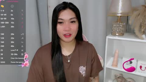 Snapshot of claire_wntr chatting on July 2026 06:28:01 AM CLAIRE online show from July 2026 06:28:01 AM
