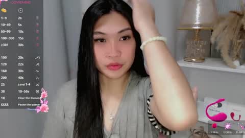 Snapshot of claire_wntr chatting on July 2026 11:23:02 AM CLAIRE online show from July 2026 11:23:02 AM