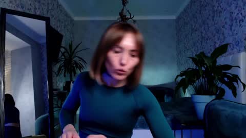 Snapshot of clara_bendover chatting on December 2024 06:44:01 PM Clara online show from December 2024 06:44:01 PM
