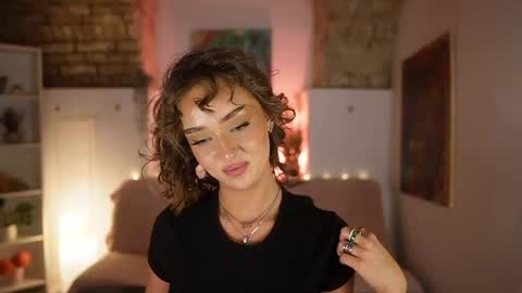 Snapshot of clara_smile chatting on February 2025 01:57:01 AM Clara smile online show from February 2025 01:57:01 AM