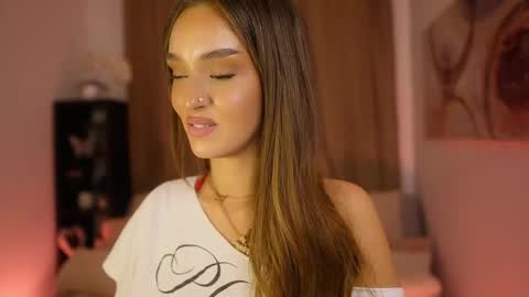 Snapshot of clara_smile chatting on September 2025 06:34:01 PM Clara smile online show from September 2025 06:34:01 PM