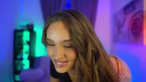 Clara smile online show from October 2025 06:40:02 PM