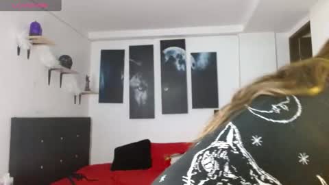 clara_xuee online show from December 2024 11:21:01 PM