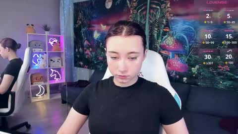 clarabenson online show from September 2025 07:14:02 PM