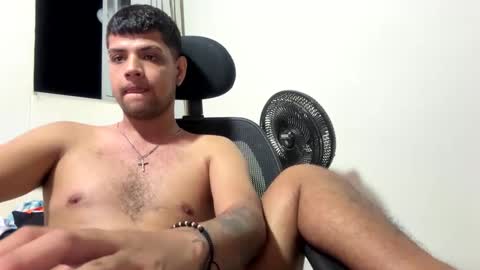 Snapshot of clarentz_baileys chatting on October 2025 12:19:01 AM Clarentz bby online show from October 2025 12:19:01 AM