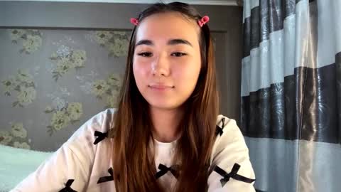 Yuna online show from November 2025 11:00:02 AM