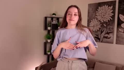 Lora online show from February 2026 01:53:01 AM