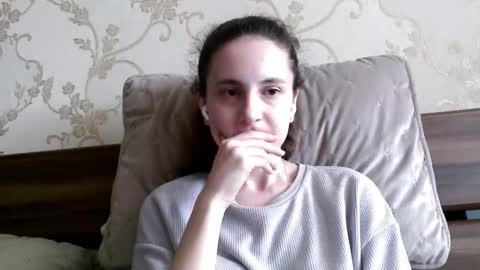 Clara online show from June 2026 12:16:02 PM