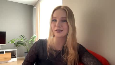 Kristie online show from April 2026 04:15:01 AM