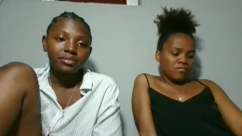 clarisse98 online show from November 2025 05:40:02 PM