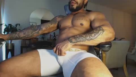 Snapshot of clark_strong chatting on July 2026 06:14:01 PM clark_strong online show from July 2026 06:14:01 PM