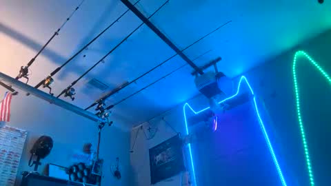 clarkshammer95 online show from September 2025 06:08:02 PM