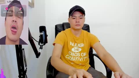 Snapshot of clarkyplaze chatting on January 2025 10:18:01 PM Clark online show from January 2025 10:18:01 PM