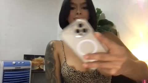 Clary online show from November 2025 11:25:01 AM