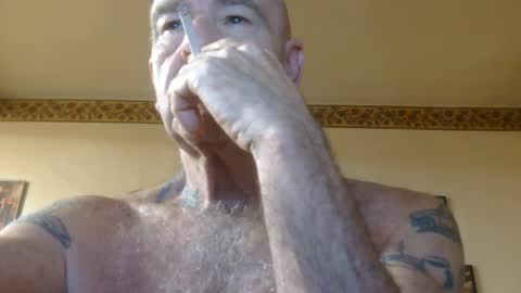 Snapshot of classic_rock_and_oldies chatting on June 2026 07:27:02 AM Pizza online show from June 2026 07:27:02 AM