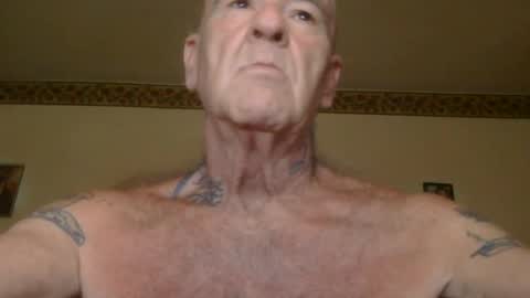 Snapshot of classic_rock_and_oldies chatting on June 2026 11:26:01 AM Pizza online show from June 2026 11:26:01 AM
